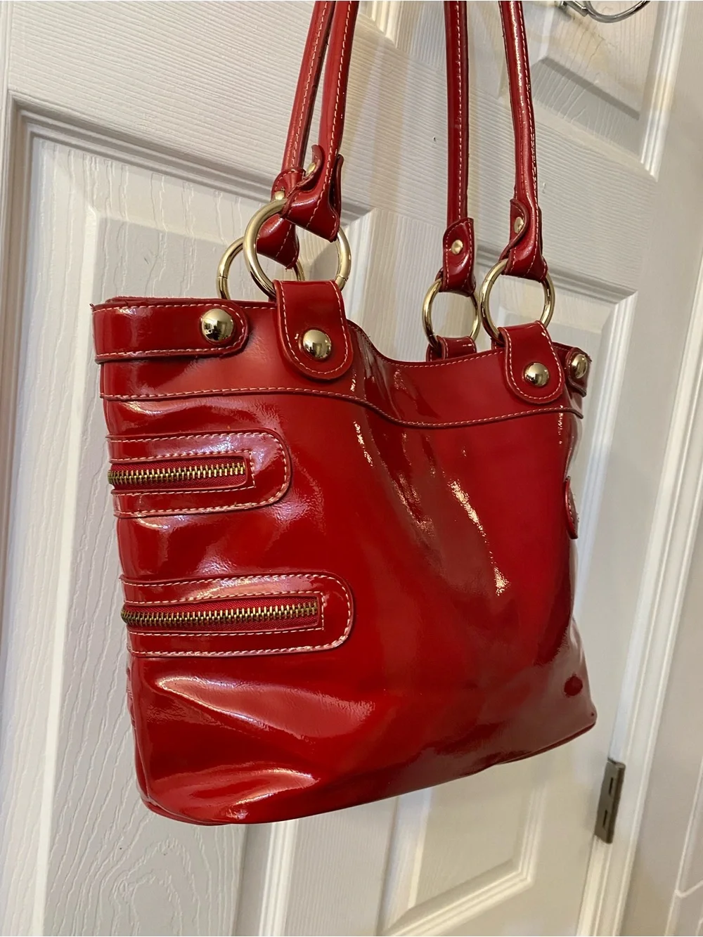 NEW….Kathy Van Zealand, New never used beautiful patent glossy Red Leather
